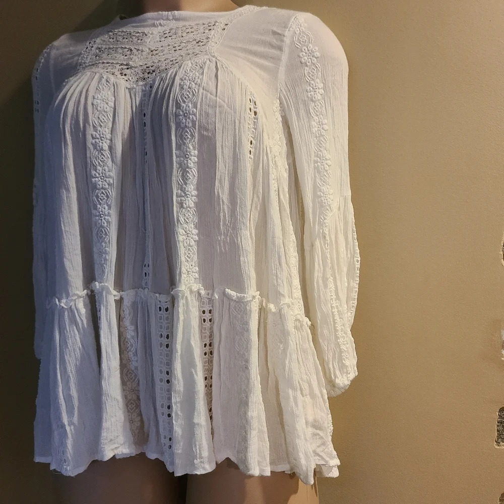 Free People white top lace tunic sz.XS - Picture 3 of 12